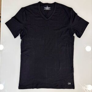 🔥3 for $21- Calvin Klein Black V-Neck Short Sleeve Tee